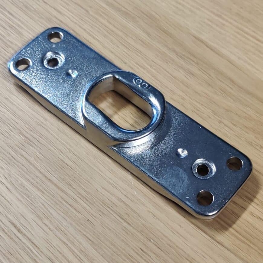 [507-582-01] Selden, Bakplate for T terminal - Ø8mm