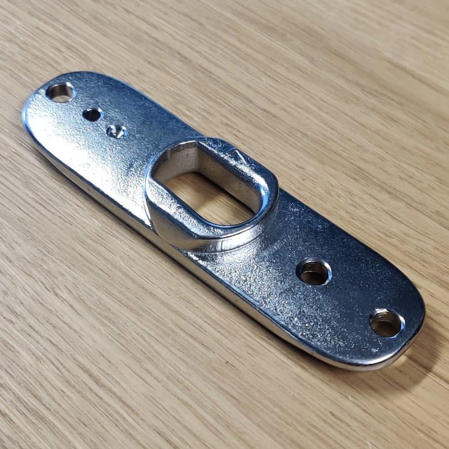 [507-601-01] Selden, Bakplate for T terminal - Ø7mm