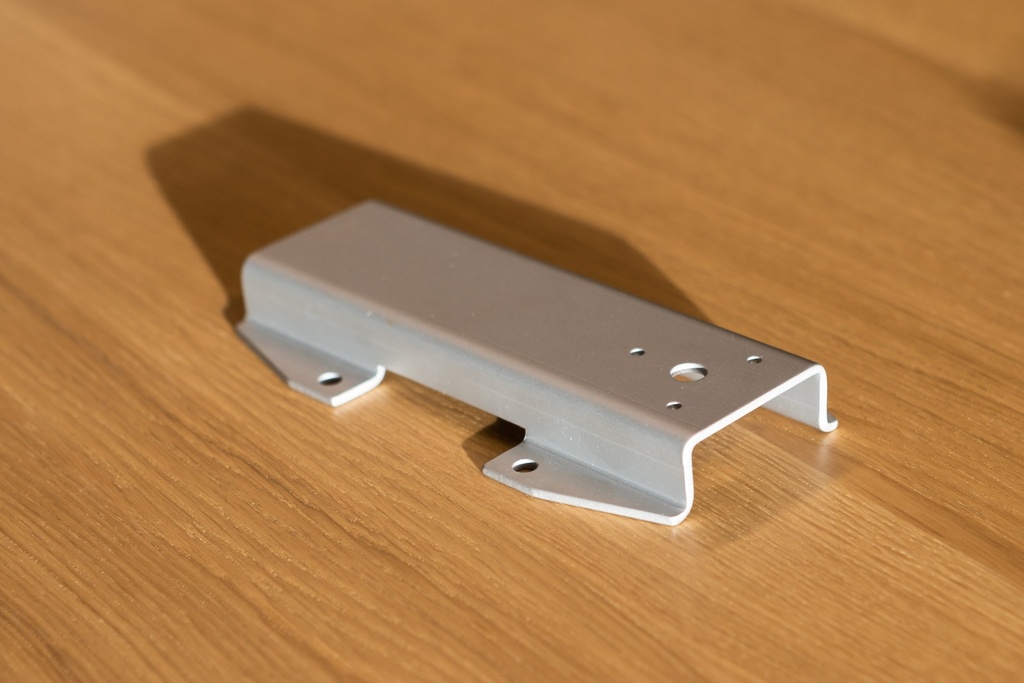 [508-561-01] Selden, Mastetopp brakett 65x180/0°