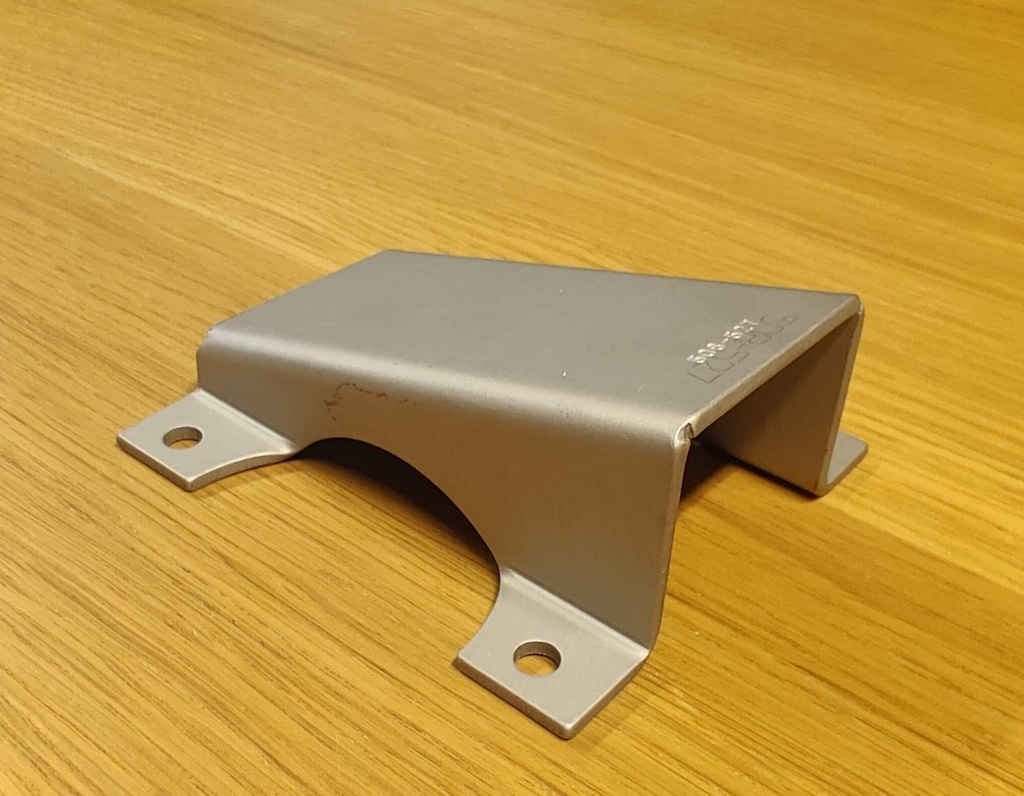 [508-527-01] Selden, Mastetopp brakett 105x55/15°